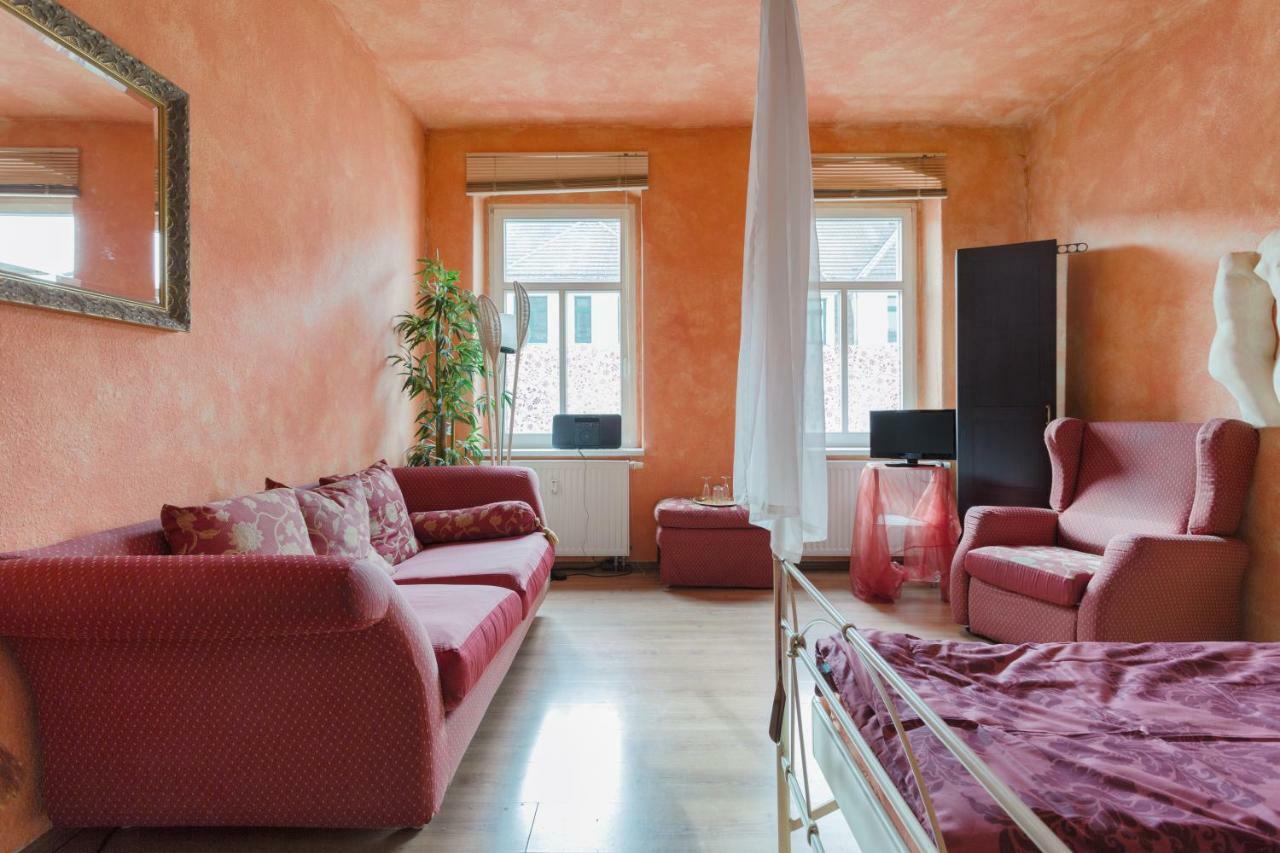 Ferienwohnung Residenz Bis 6 Gaeste , Ferienwohnung Dresden Bis 4 Gaeste, Ferienwohnung Elbflorenz Bis 2 Gaeste エクステリア 写真
