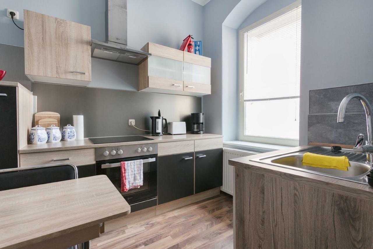 Ferienwohnung Residenz Bis 6 Gaeste , Ferienwohnung Dresden Bis 4 Gaeste, Ferienwohnung Elbflorenz Bis 2 Gaeste エクステリア 写真