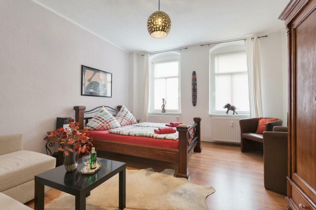 Ferienwohnung Residenz Bis 6 Gaeste , Ferienwohnung Dresden Bis 4 Gaeste, Ferienwohnung Elbflorenz Bis 2 Gaeste エクステリア 写真