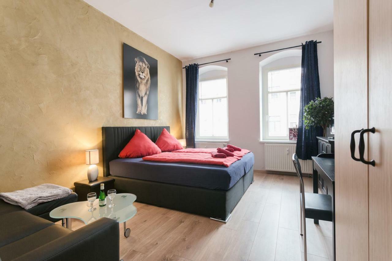 Ferienwohnung Residenz Bis 6 Gaeste , Ferienwohnung Dresden Bis 4 Gaeste, Ferienwohnung Elbflorenz Bis 2 Gaeste エクステリア 写真