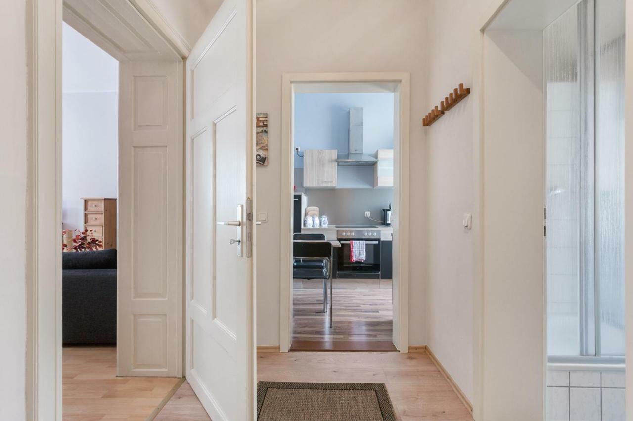 Ferienwohnung Residenz Bis 6 Gaeste , Ferienwohnung Dresden Bis 4 Gaeste, Ferienwohnung Elbflorenz Bis 2 Gaeste エクステリア 写真