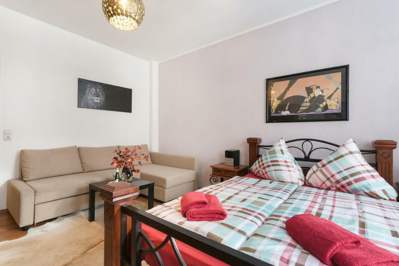 Ferienwohnung Residenz Bis 6 Gaeste , Ferienwohnung Dresden Bis 4 Gaeste, Ferienwohnung Elbflorenz Bis 2 Gaeste エクステリア 写真