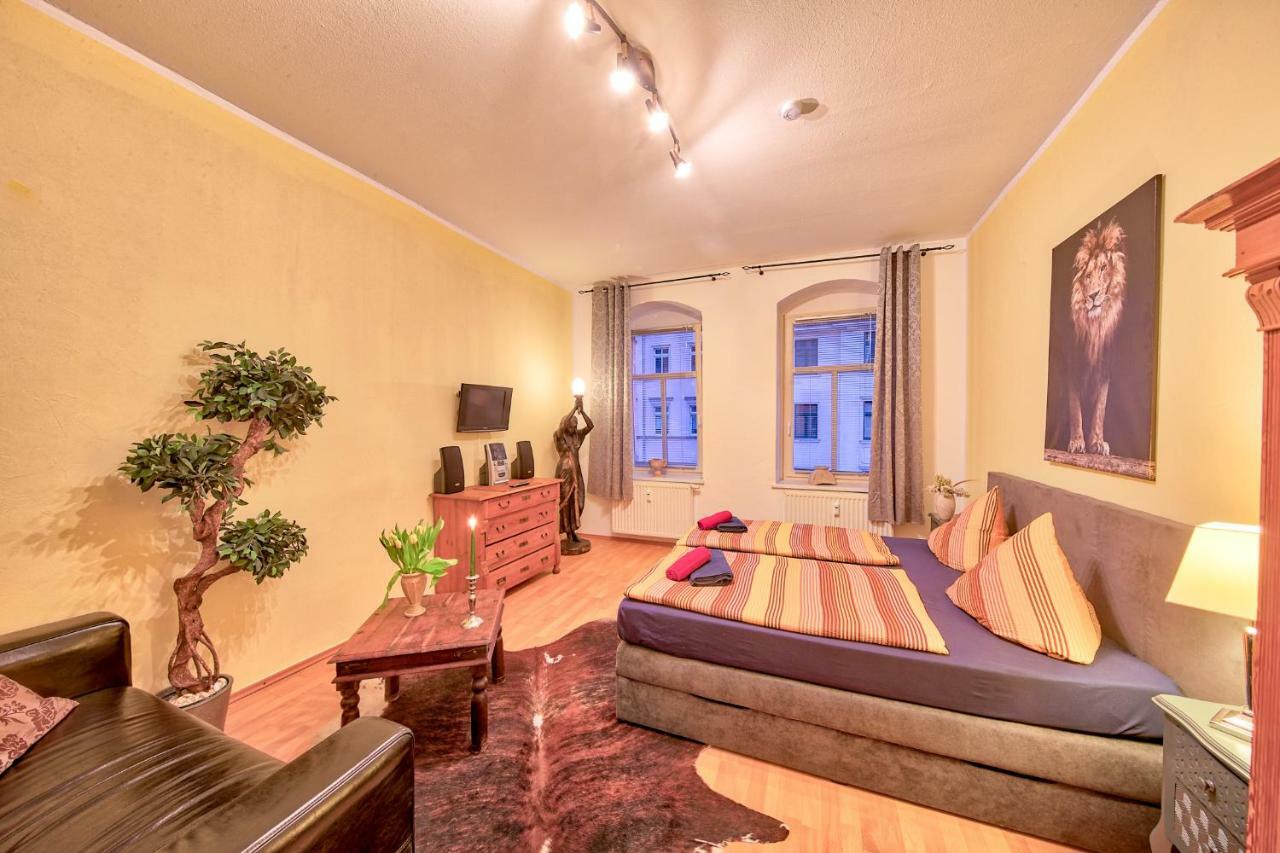 Ferienwohnung Residenz Bis 6 Gaeste , Ferienwohnung Dresden Bis 4 Gaeste, Ferienwohnung Elbflorenz Bis 2 Gaeste エクステリア 写真