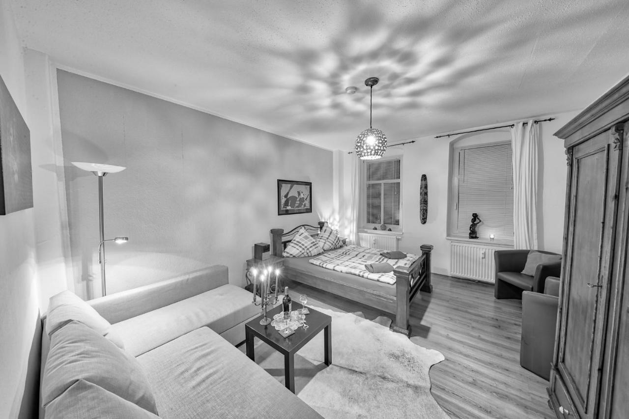 Ferienwohnung Residenz Bis 6 Gaeste , Ferienwohnung Dresden Bis 4 Gaeste, Ferienwohnung Elbflorenz Bis 2 Gaeste エクステリア 写真