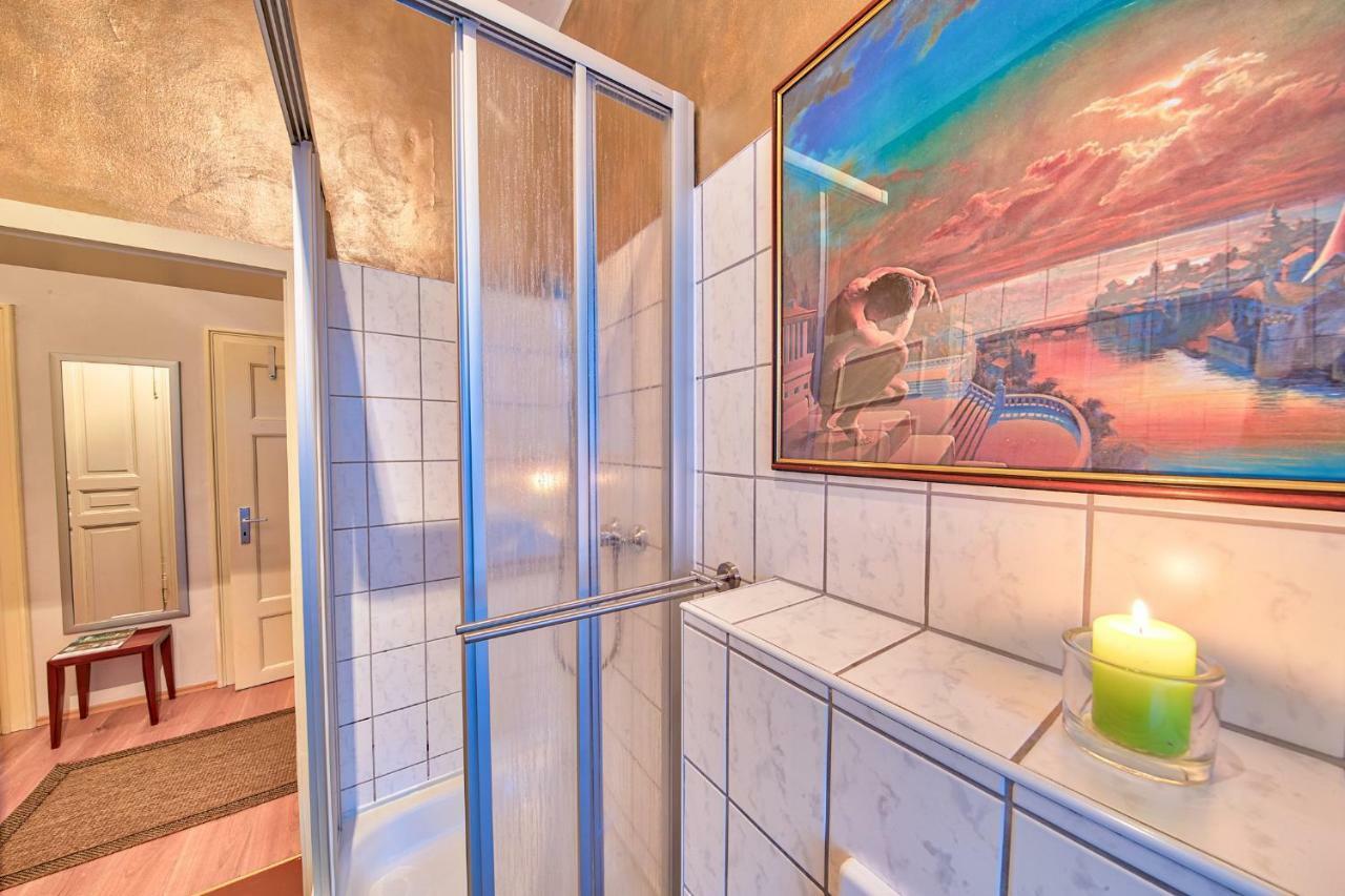 Ferienwohnung Residenz Bis 6 Gaeste , Ferienwohnung Dresden Bis 4 Gaeste, Ferienwohnung Elbflorenz Bis 2 Gaeste エクステリア 写真